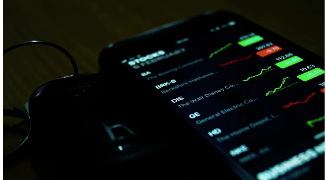 The importance of foreign currency in retail business 3 foreign currency - Retailer News