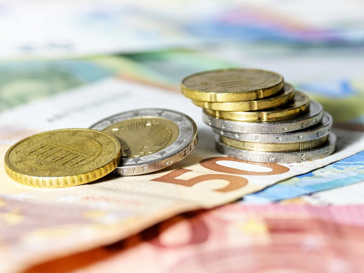Euro-to-Pound Year Ahead Forecast
