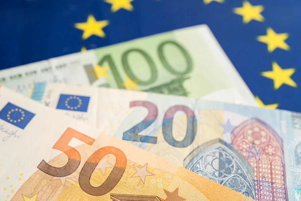 Euro to Pound Near-Term Forecast
