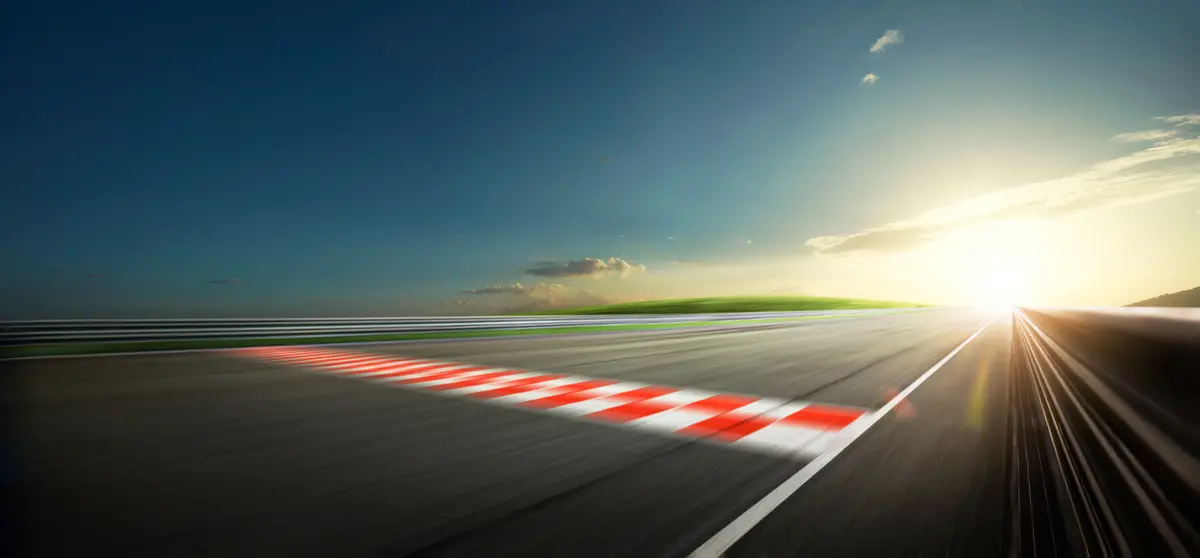 Sun beams over the start/finish straight